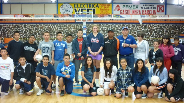 Acacia-Fotos-1-022-620x348 Volleyball clinic for Puerto Peñasco Youth: Welcome Acacia Andrews!