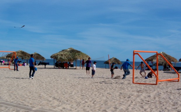100_3645-620x383 Mi Playa offers new beach option