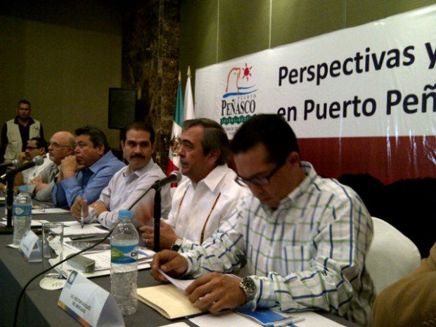 padres-twitterpic-comunicacion-social-del-estado-620x465 Governor Padrés reiterates support for Puerto Peñasco