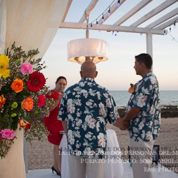 foto-boda-igualitaria-3-620x620 Primera boda legal entre dos personas del mismo sexo en Puerto Peñasco