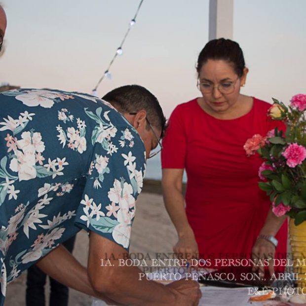 foto-boda-igualitaria-4-620x620 Tony & Martin joined in matrimony in Puerto Peñasco!