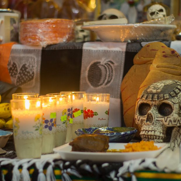 011-05-altares-27-620x620 Día de Muertos en Puerto Peñasco