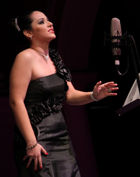 Nadia-Lamadrid-soprano.-Noche-Unison-489x620 Noche de la Universidad de Sonora