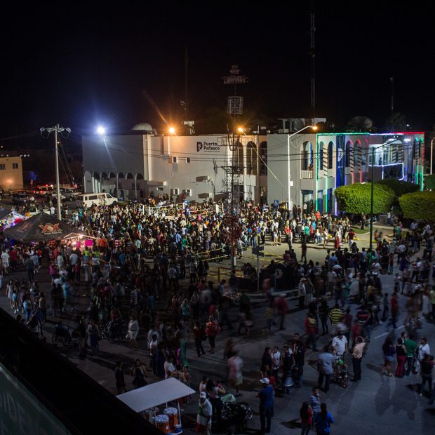 Noche-16-de-septiembre-2016-8-620x620 El Grito en Puerto Peñasco 2016