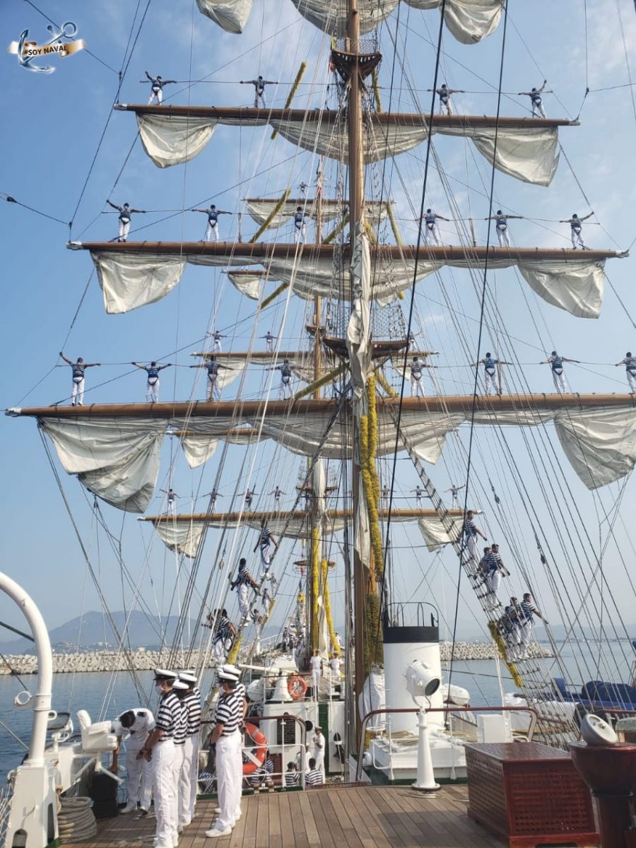 cuauhtemoc-fb-secretaria-de-marina-900x1200 Cuauhtémoc voyage commemorates Navy Bicentennial