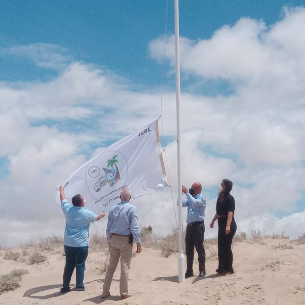 aug-13-clean-beach-islas-flag-620x620 Puerto Peñasco adds to certified clean beaches