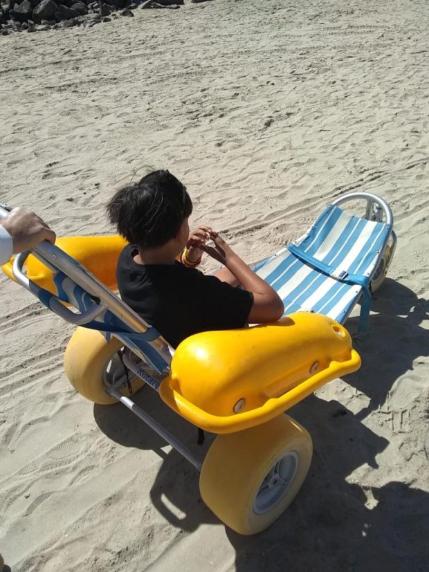 silla-anfibia-620x827 Improving beach accessibility one wheel at a time